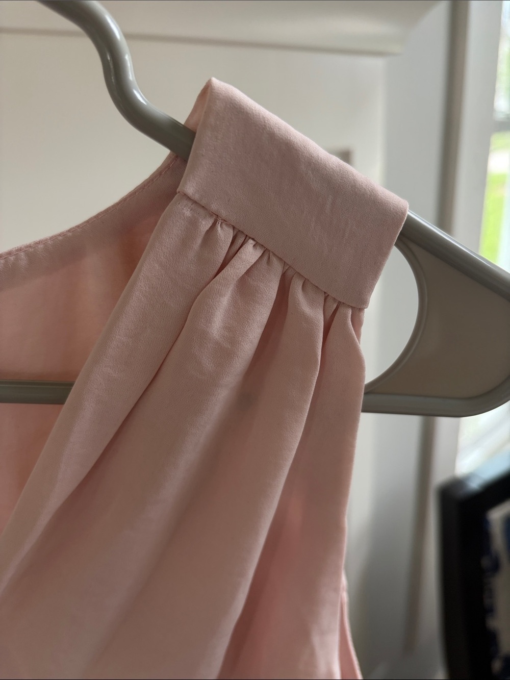 Evereve | Hearloom Pink Satin Tank Size Small NWT - Picture 6 of 8